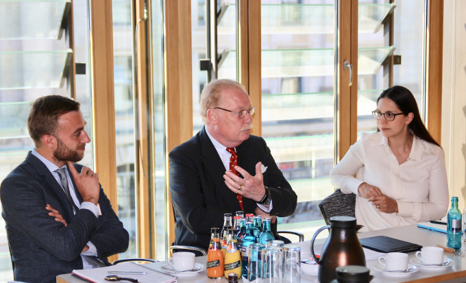 Graf Lerchenfeld trifft Facebook-Verantwortliche in Berlin: „Beleidigungen und Hass im Netz dürfen uns nicht egal sein“
